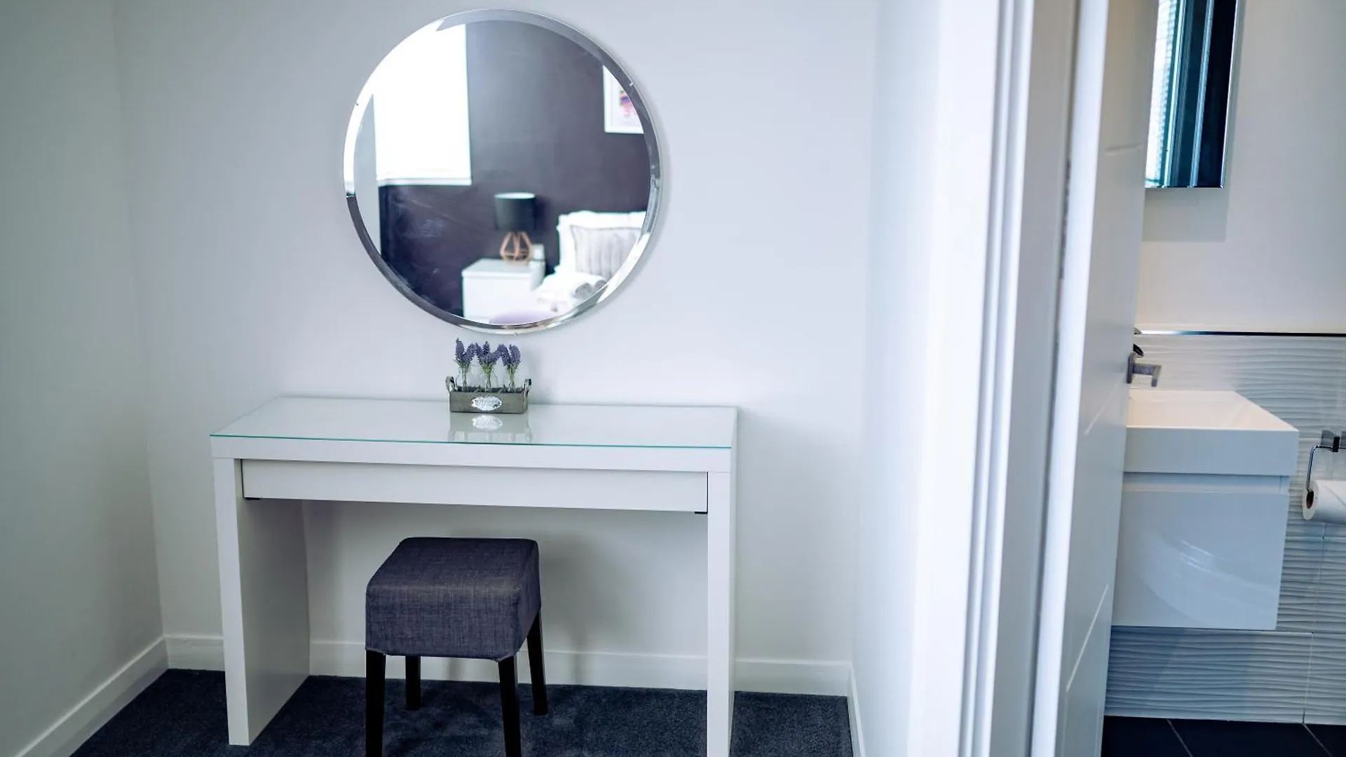 Russell Square Apartment Brighton